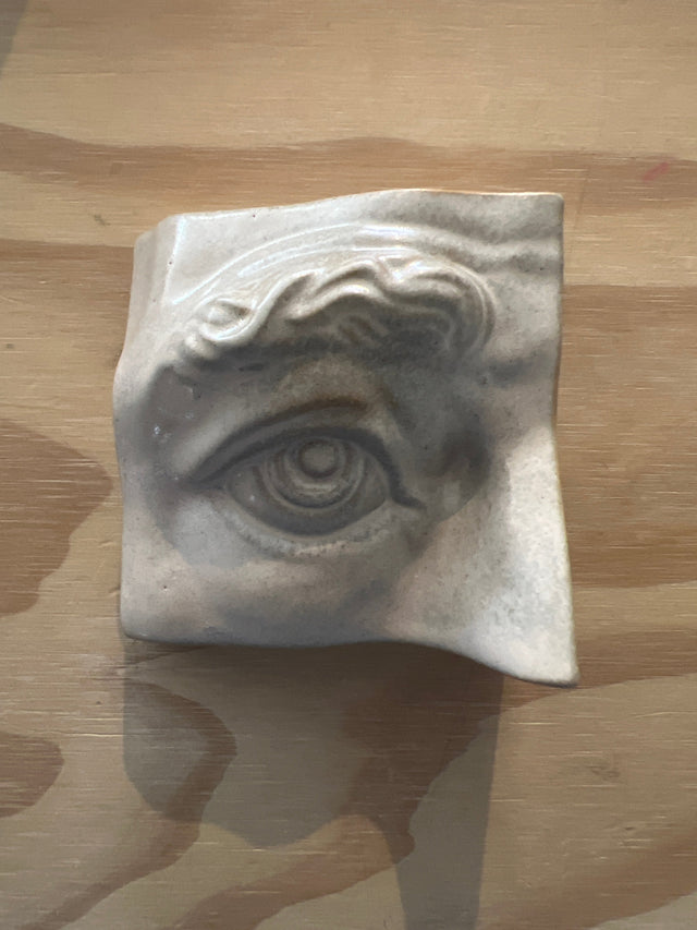 Square Eye (R) 04 - Jacob Laoru
