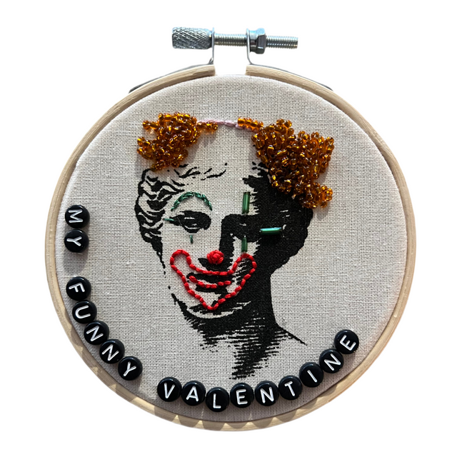 My funny valentine - vægbroderi - Mads Dinesen Studio
