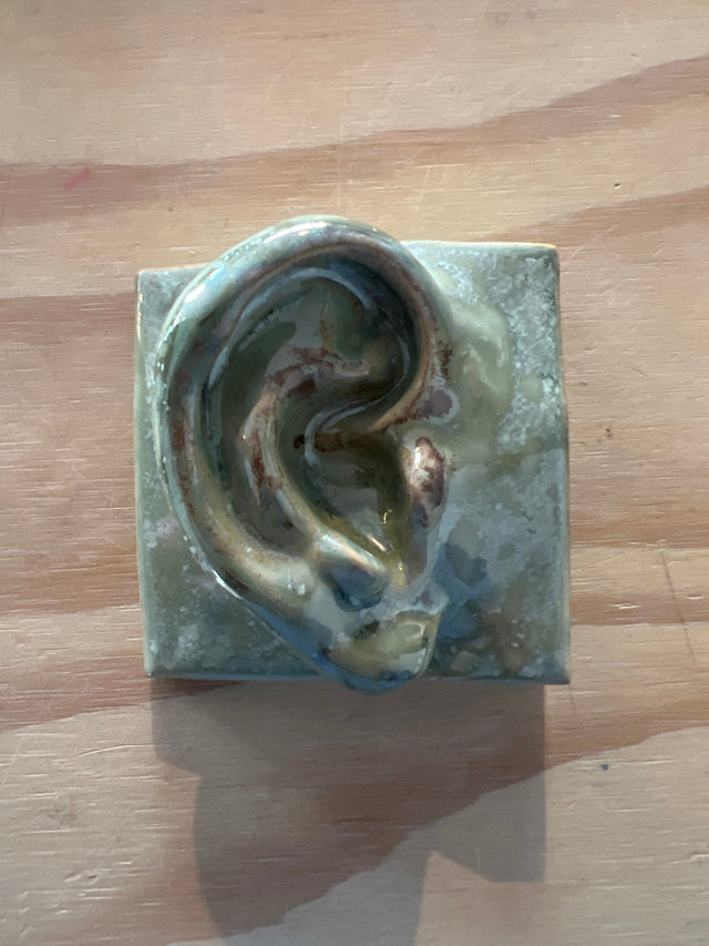Square Ear (R) 07 - Jacob Laoru