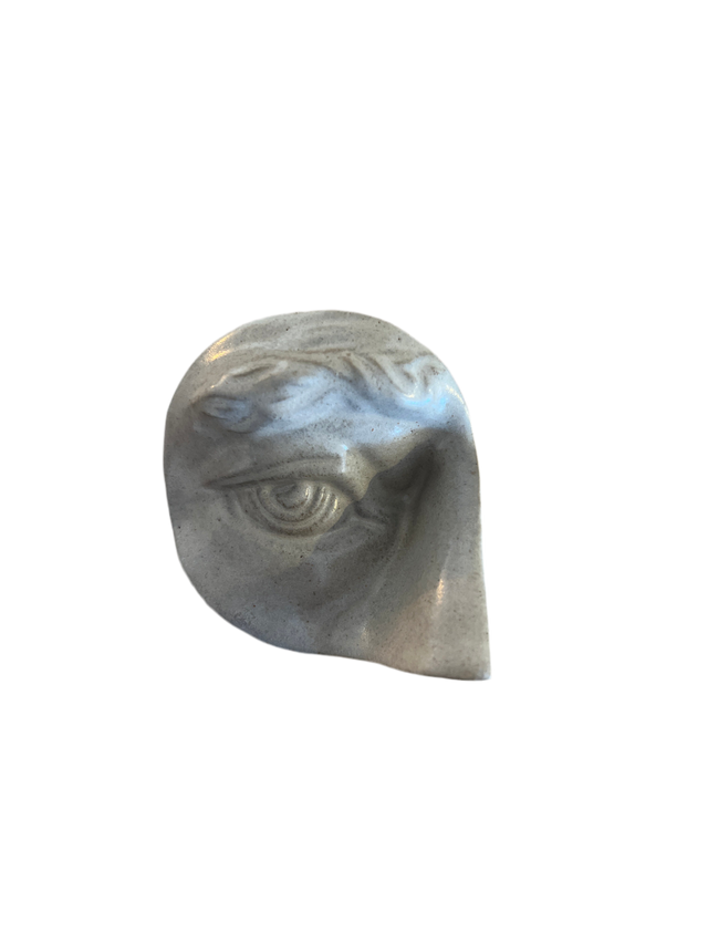 Rounded Eye (R) 01 - Jacob Laoru