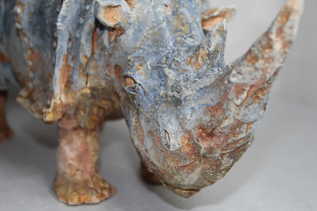 Keramik næsehorn 01 - Ponyklubben