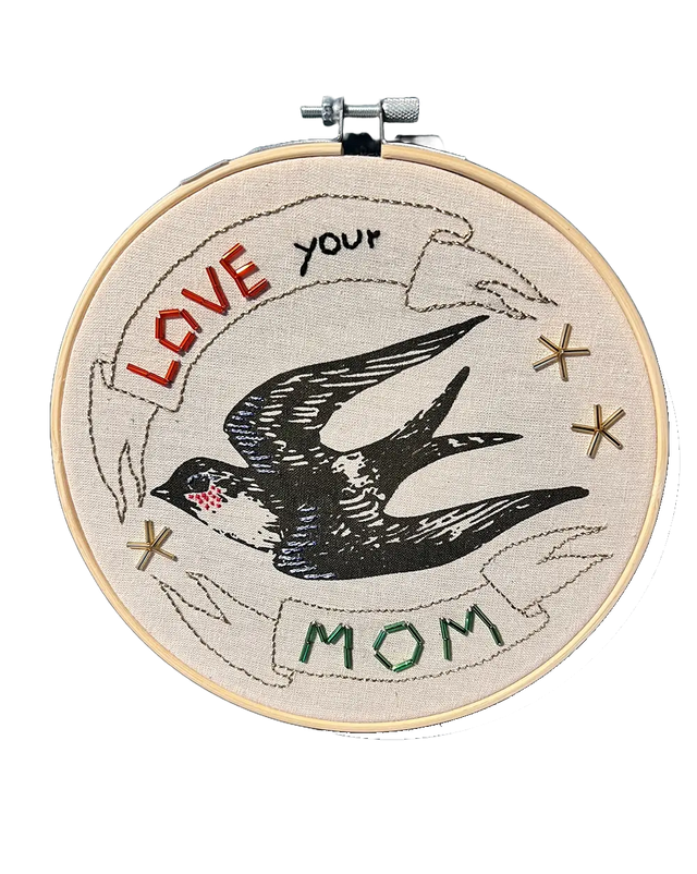 Love your mom - vægbroderi - Mads Dinesen Studio
