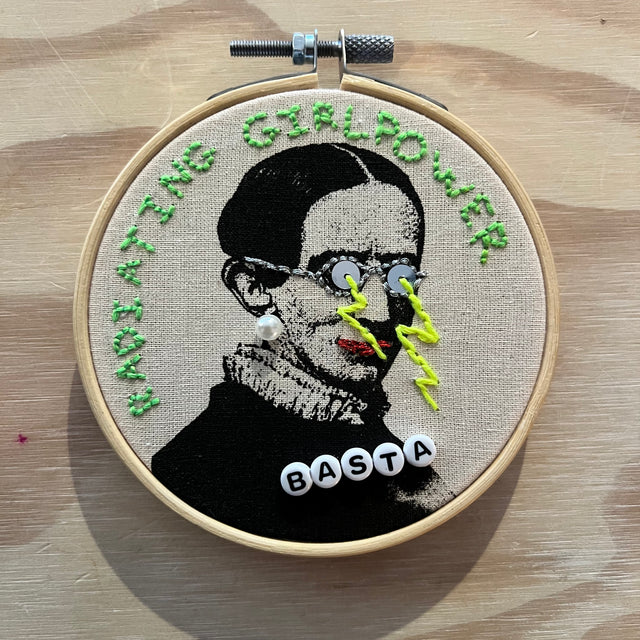 Radiating girlpower- vægbroderi - Mads Dinesen Studio
