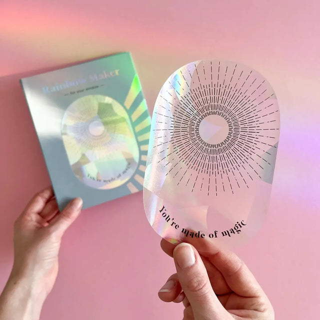 Regnbuemagi 02 - klistermærke til vindue - Botanopia