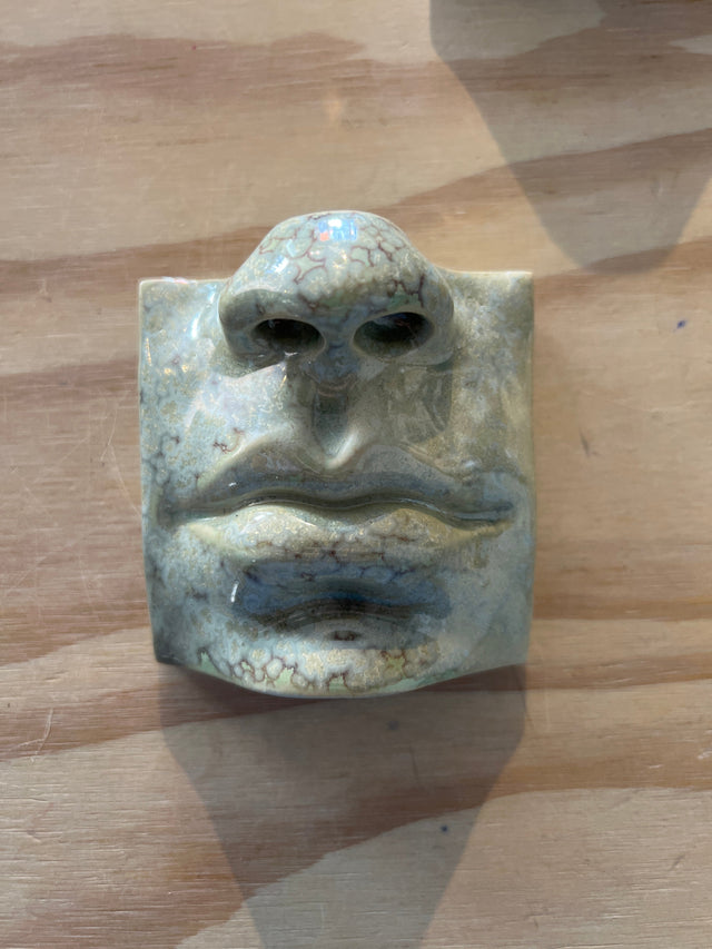 Square Mouth (1) 02 - Jacob Laoru