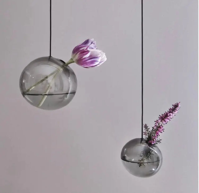 Bubbles vaser - stående eller hængende About form and function