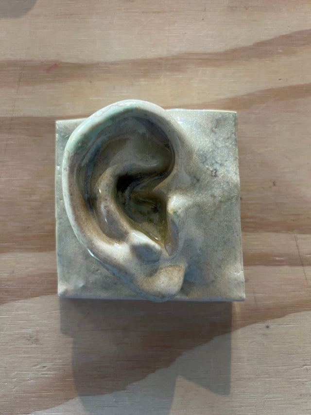 Square Ear (R) 05 - Jacob Laoru