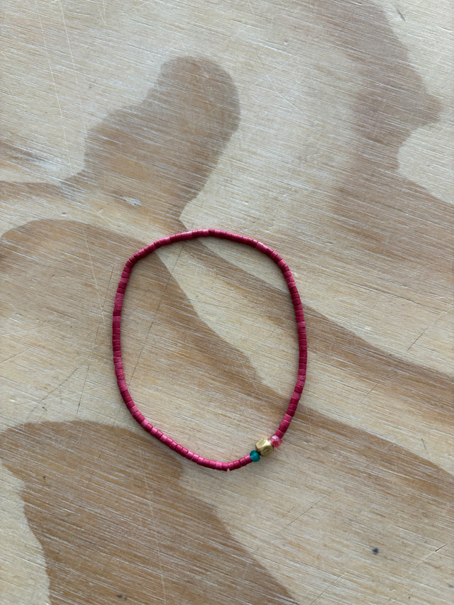 Glasperle armbånd fra Annavii