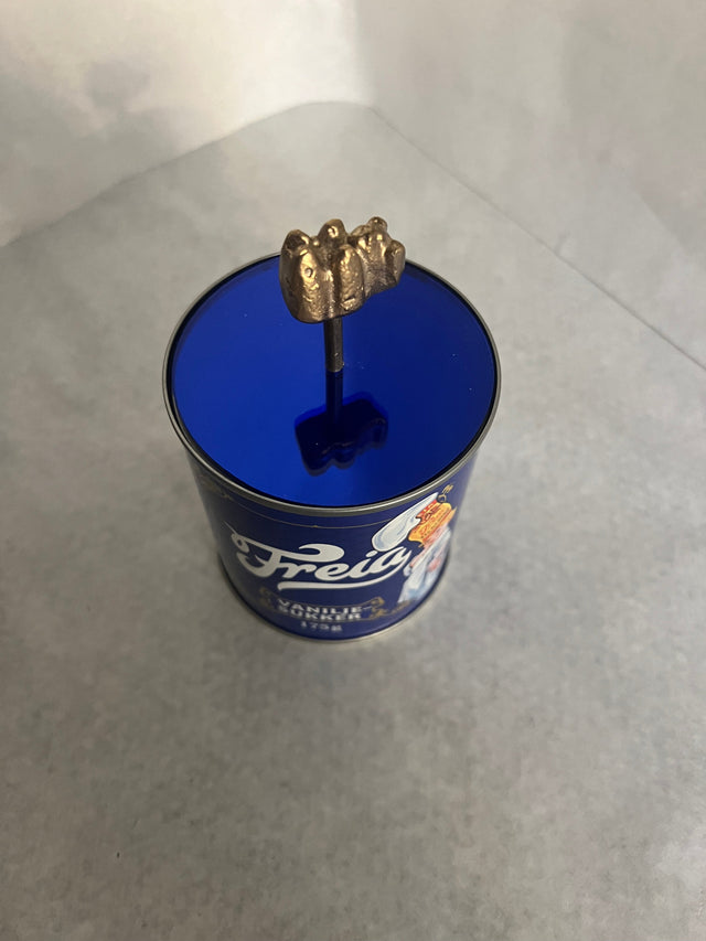 Pyntedåse i upcycled metal (blå Freja) - håndlavet af Harritsø
