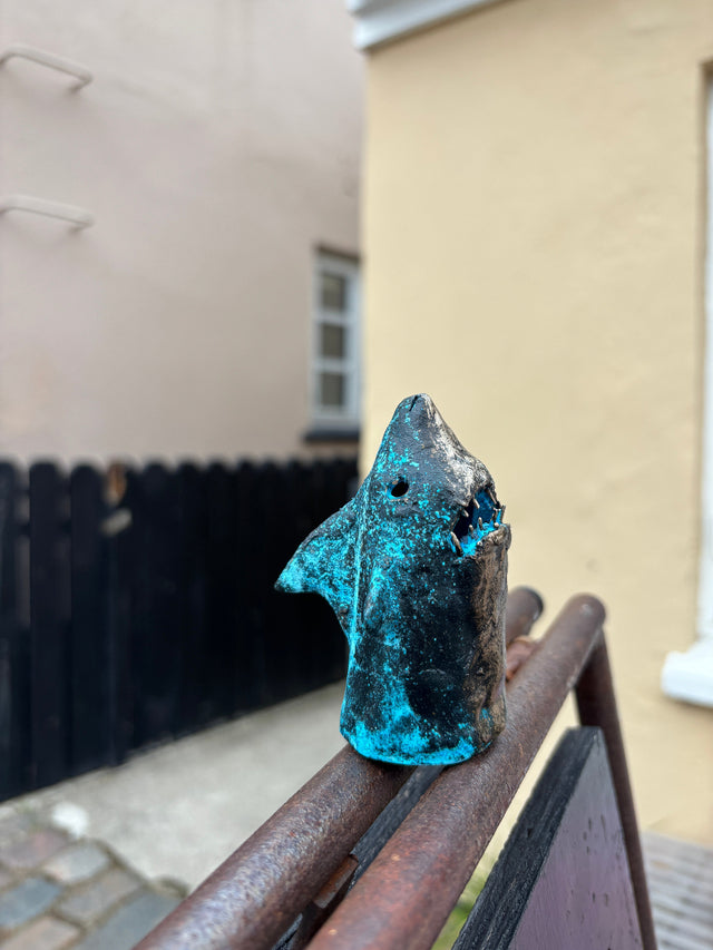 Booh 01 - lille bronze skulptur - håndlavet af Harritsø