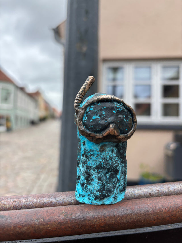 Booh 03 - lille bronze skulptur - håndlavet af Harritsø