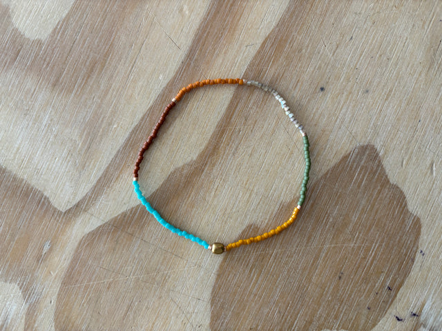 Glasperle armbånd fra Annavii