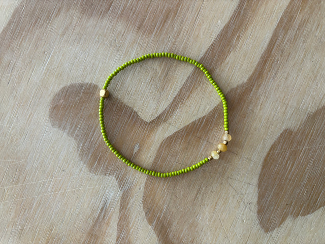 Glasperle armbånd fra Annavii