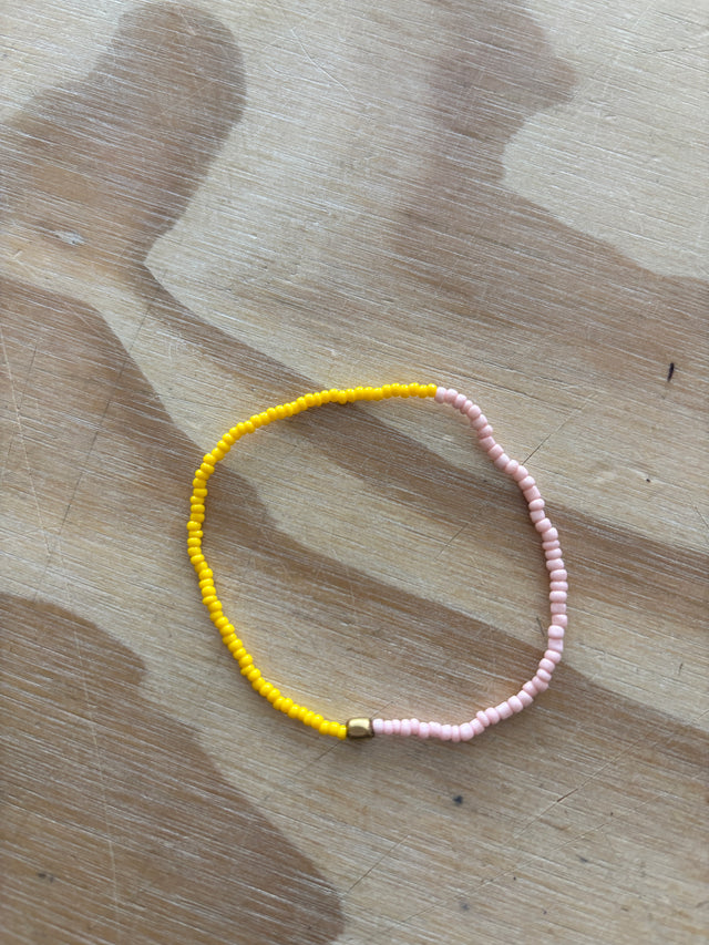Glasperle armbånd fra Annavii