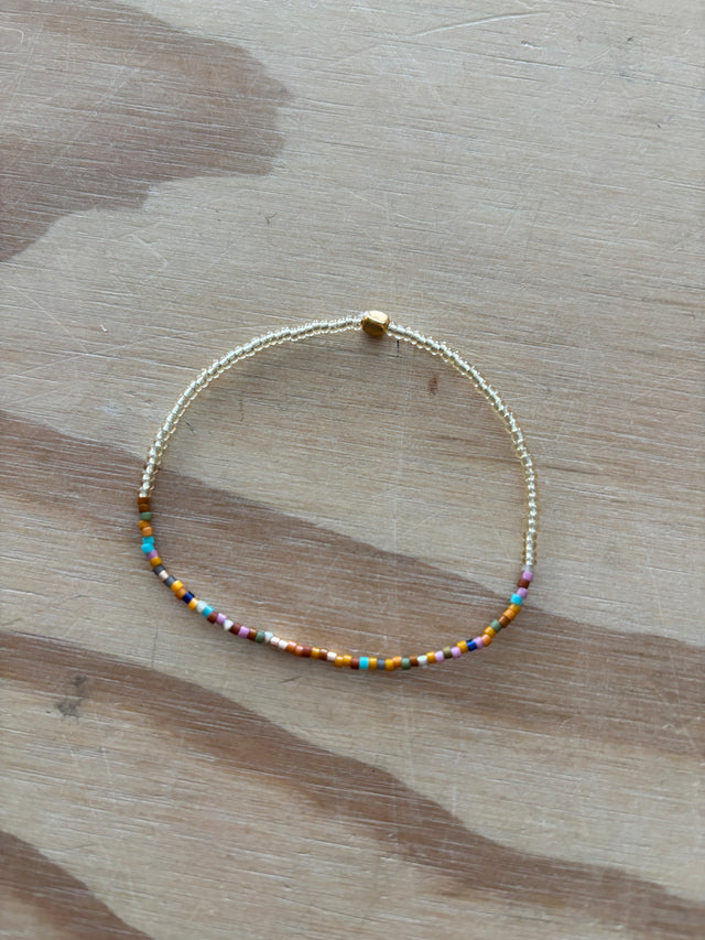 Glasperle armbånd fra Annavii