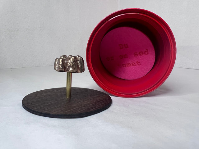 Pyntedåse i upcycled metal (Mutti Polpa) - håndlavet af Harritsø