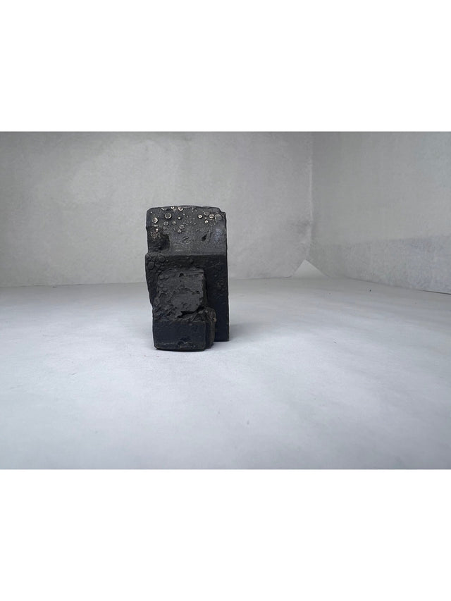 Hus #9 - lille bronze skulptur - håndlavet af Harritsø