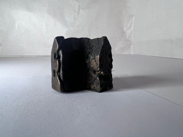 Hus #16 - lille bronze skulptur - håndlavet af Harritsø