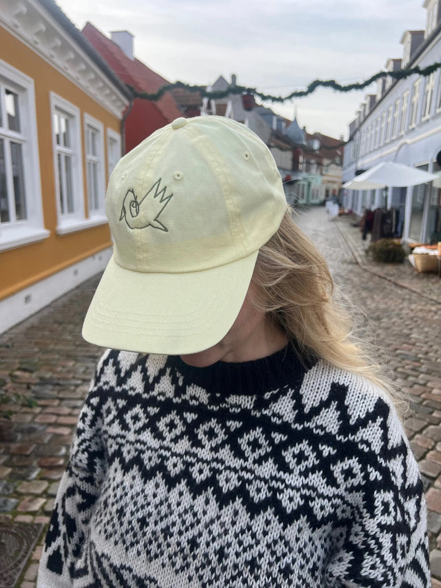 Kasket med broderet fugl - gul - Ponyklubben