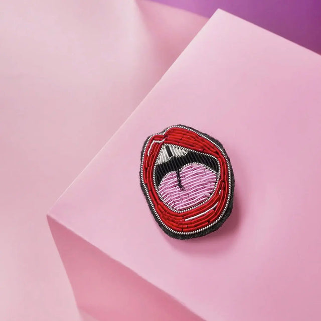 Mund broche - Malicieuse
