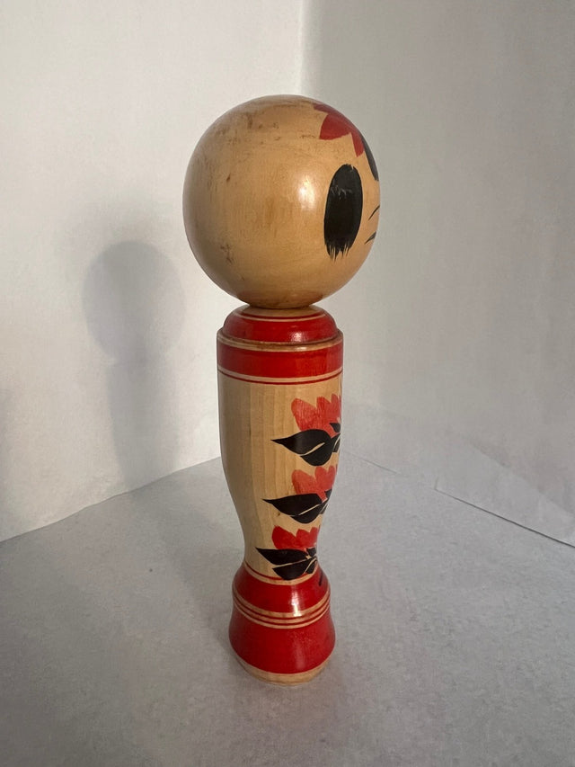 Bund af vintage kokeshi #16 i hånddrejet træ. 24 cm, Ponyklubben.